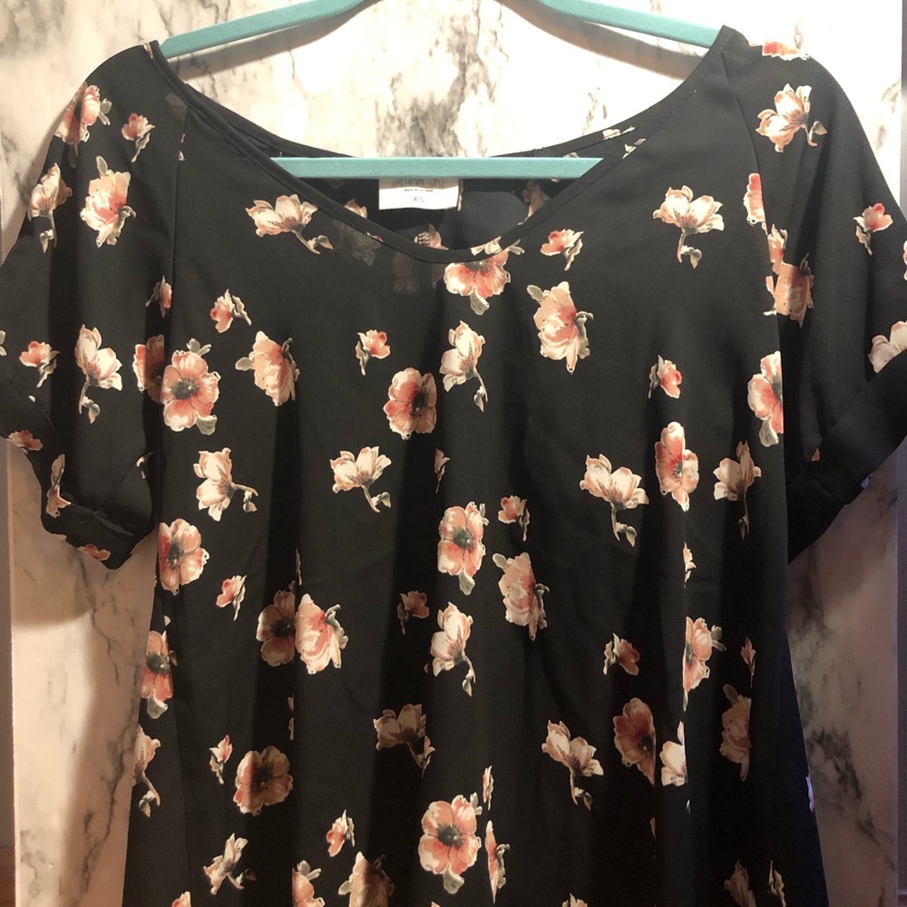 Floral V-Neck Blouse